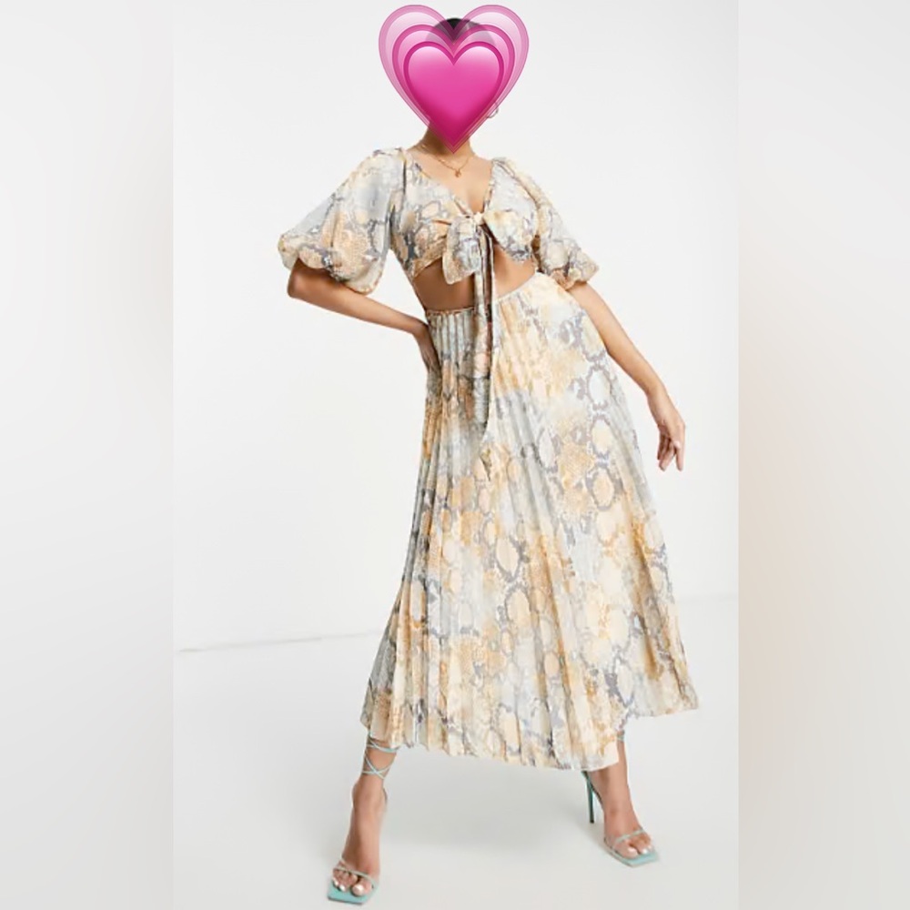 New with tags ASOS design animal print tie front dress. Size 6